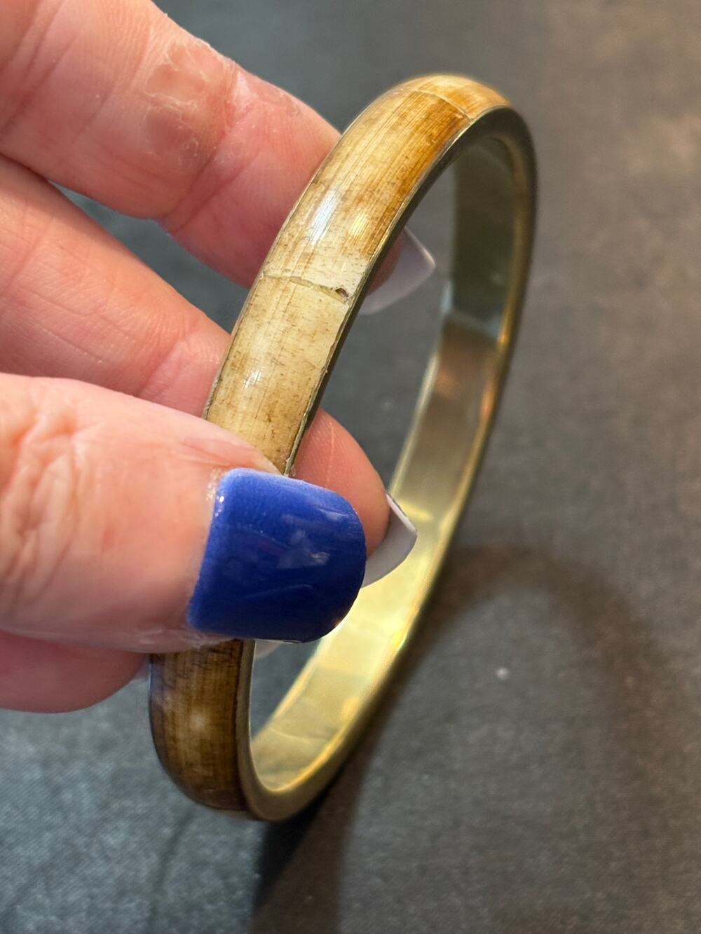 Vintage Bone Bangle Bracelet 18g Inlaid Bone With Brass Liner Size 8”